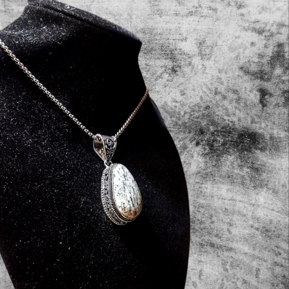 925 Sterling Silver Plated Marble Stone Victorian Pendant